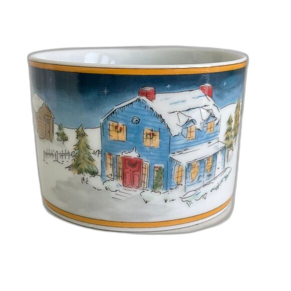 American Atelier Christmas/Winter Village Coffee/Hot Chocolate Cups Set of 4 - Picture 5 of 9